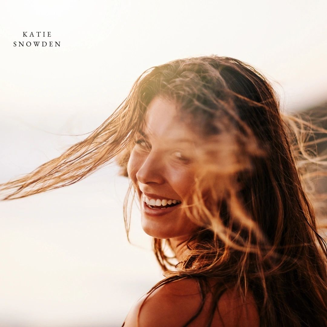 Coastal Chill Hair Care: Keeping Your Hair Happy in November